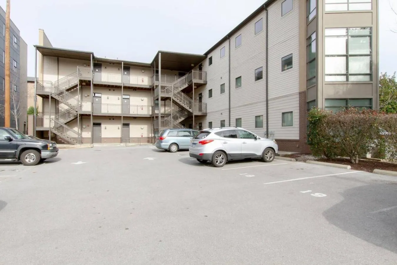 Apartment Contemporary Home Music Row Belmont Area Nashville United States