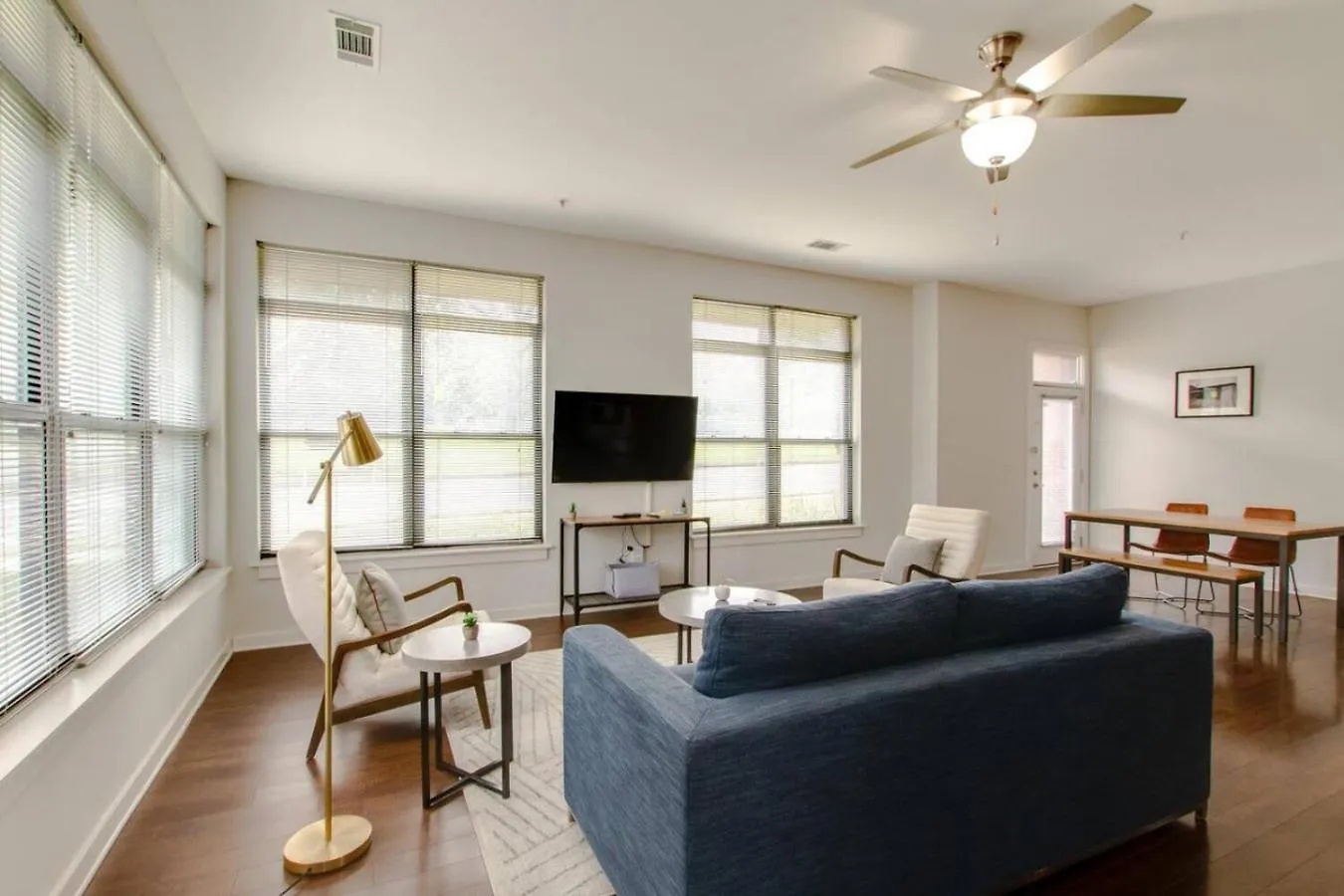 Contemporary Home Music Row Belmont Area Nashville