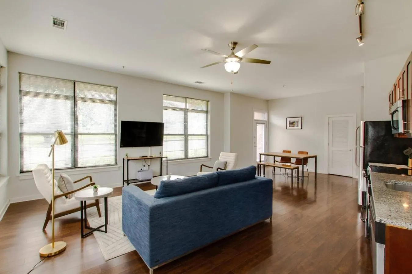 Contemporary Home Music Row Belmont Area Nashville Apartment