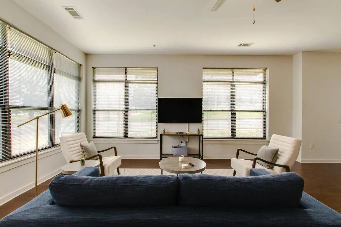 Apartment Contemporary Home Music Row Belmont Area Nashville United States